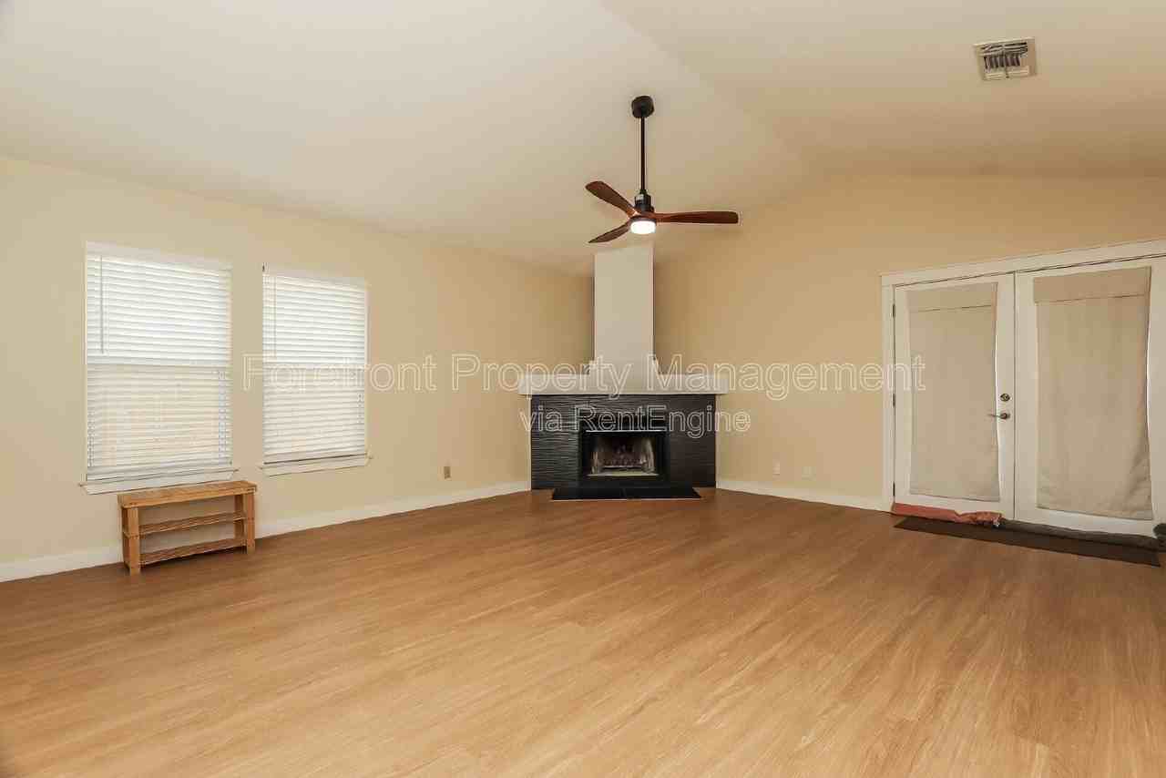 362 Cypressway Dr - Photo 4 of 20