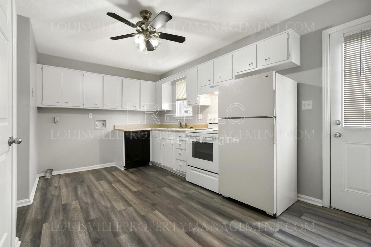 3416 Clingstone Way - Photo 5 of 15