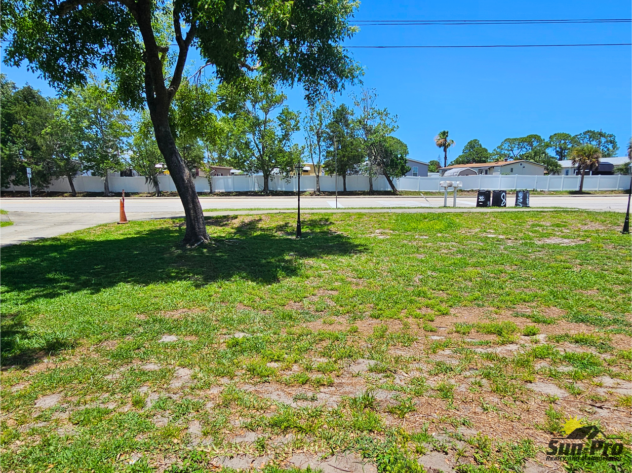556 Taylor Rd - Photo 4 of 22