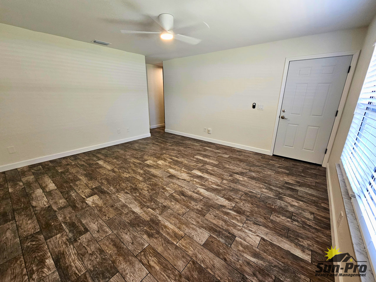 556 Taylor Rd - Photo 6 of 22