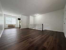 925 Shallowford Rd #9 - Photo 1 of 1