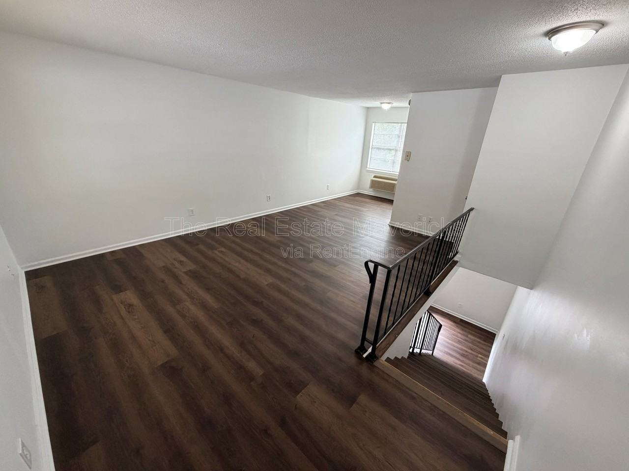 925 Shallowford Rd #9 - Photo 7 of 12