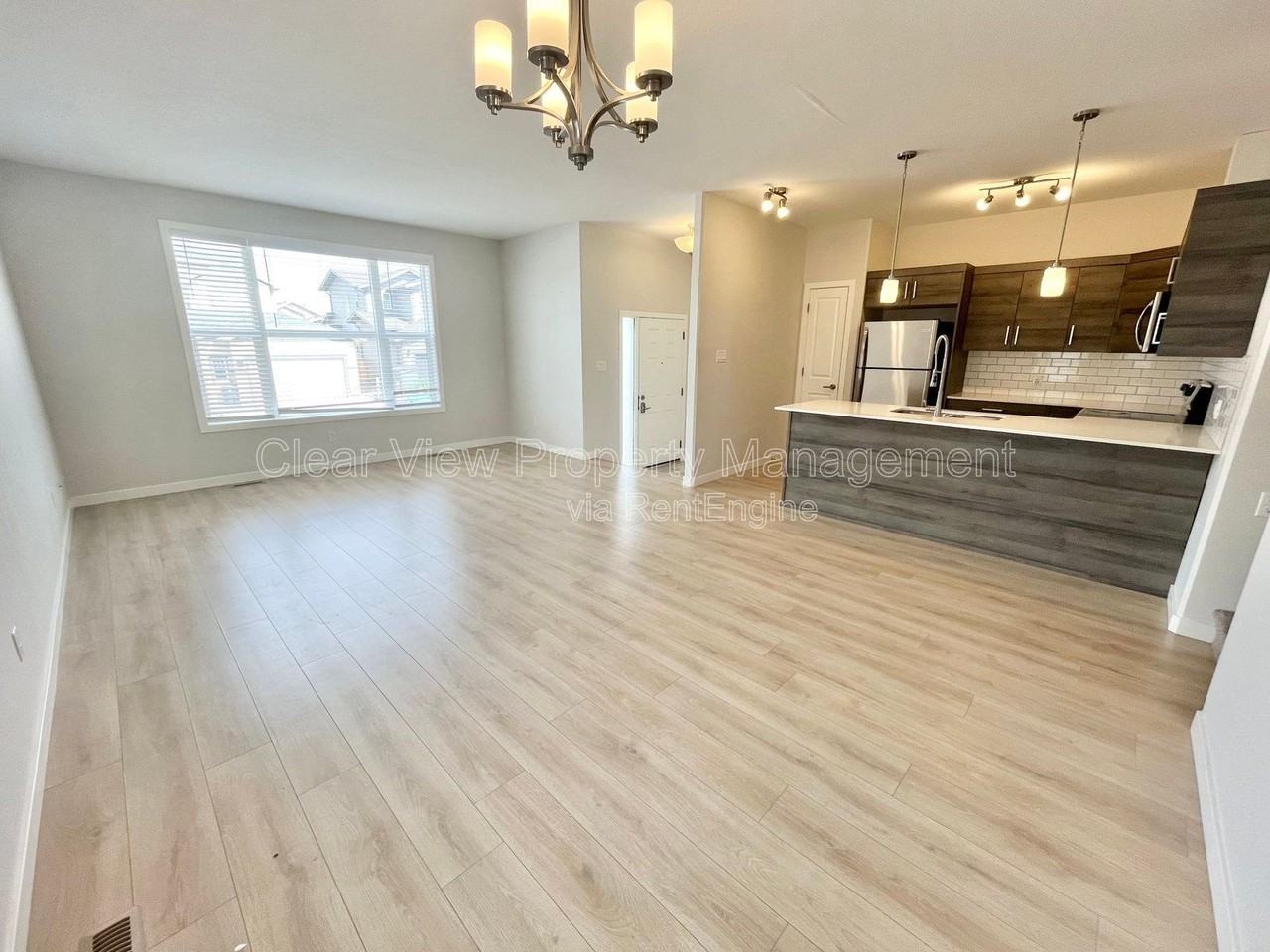 90 Sunridge Blvd W - Photo 5 of 17