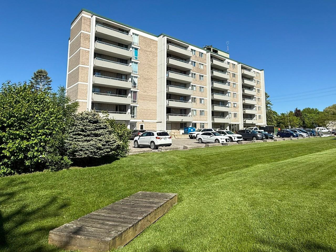 Markham Village Apartments - Photo 4 of 18
