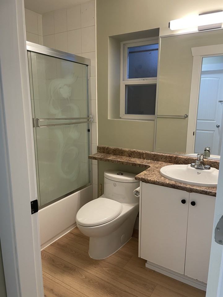 58A Ave. & 150 St - Photo 5 of 6