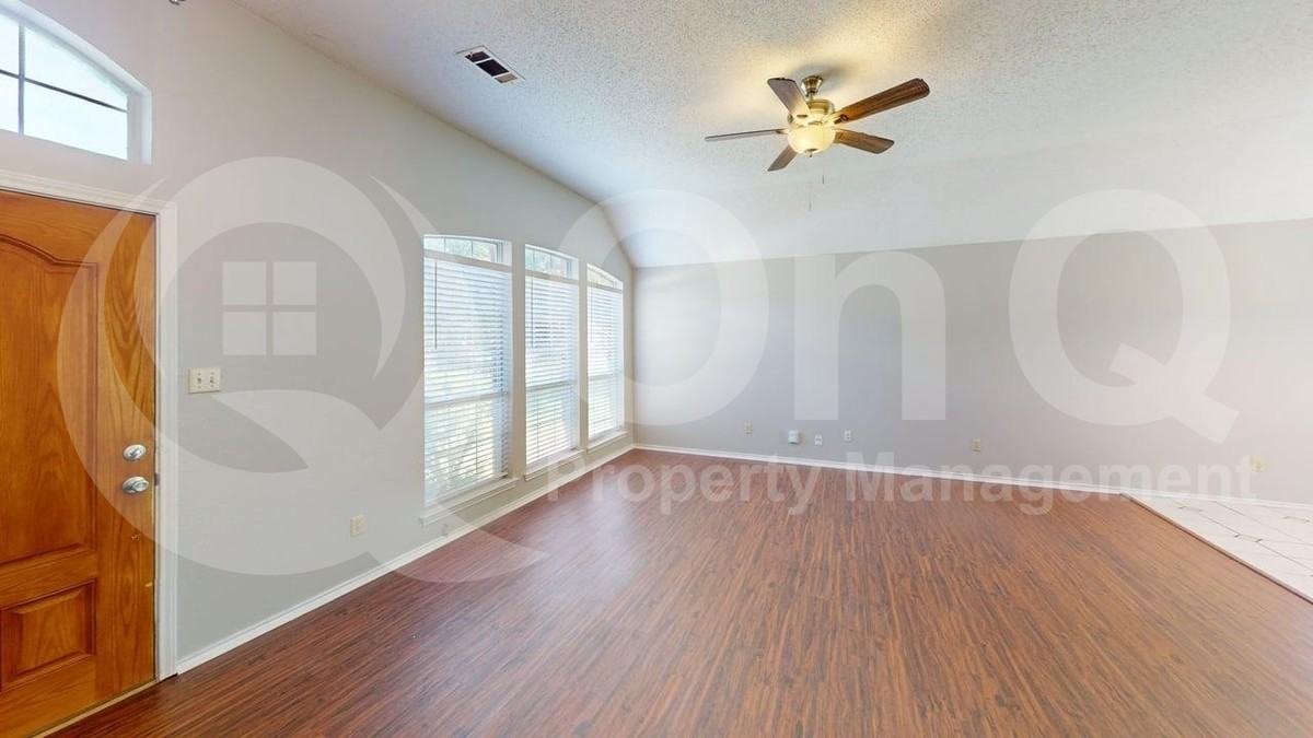 12603 Summer Hill Dr - Photo 6 of 23