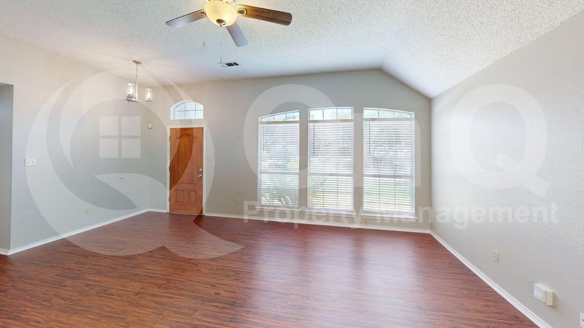12603 Summer Hill Dr - Photo 7 of 23