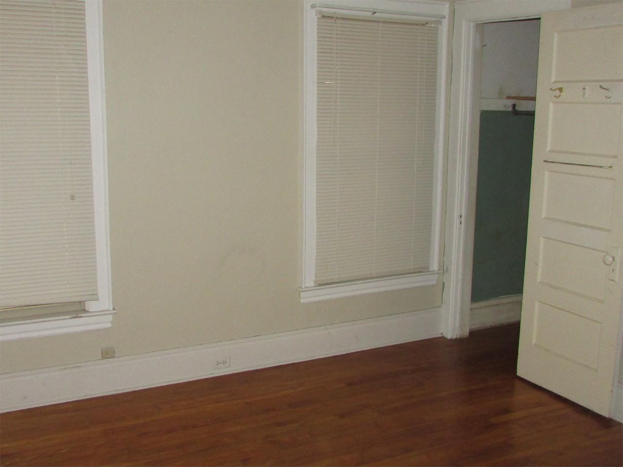 839 Westcott St #1 - Photo 2 of 20