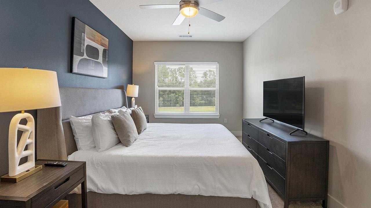 5704 Ella View - Photo 7 of 43