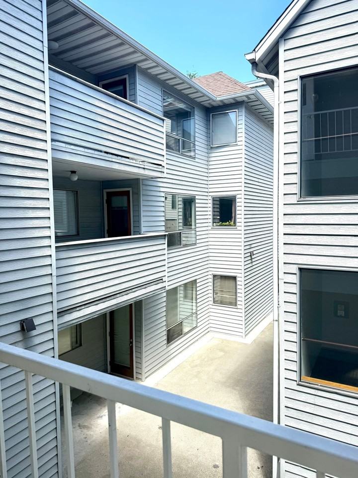 Kelly Anne Apartments - Photo 6 of 50