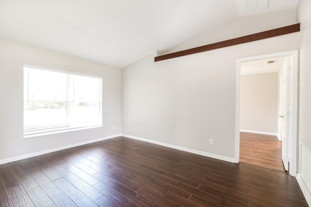 12131 Goldenstar Ln - Photo 3 of 16