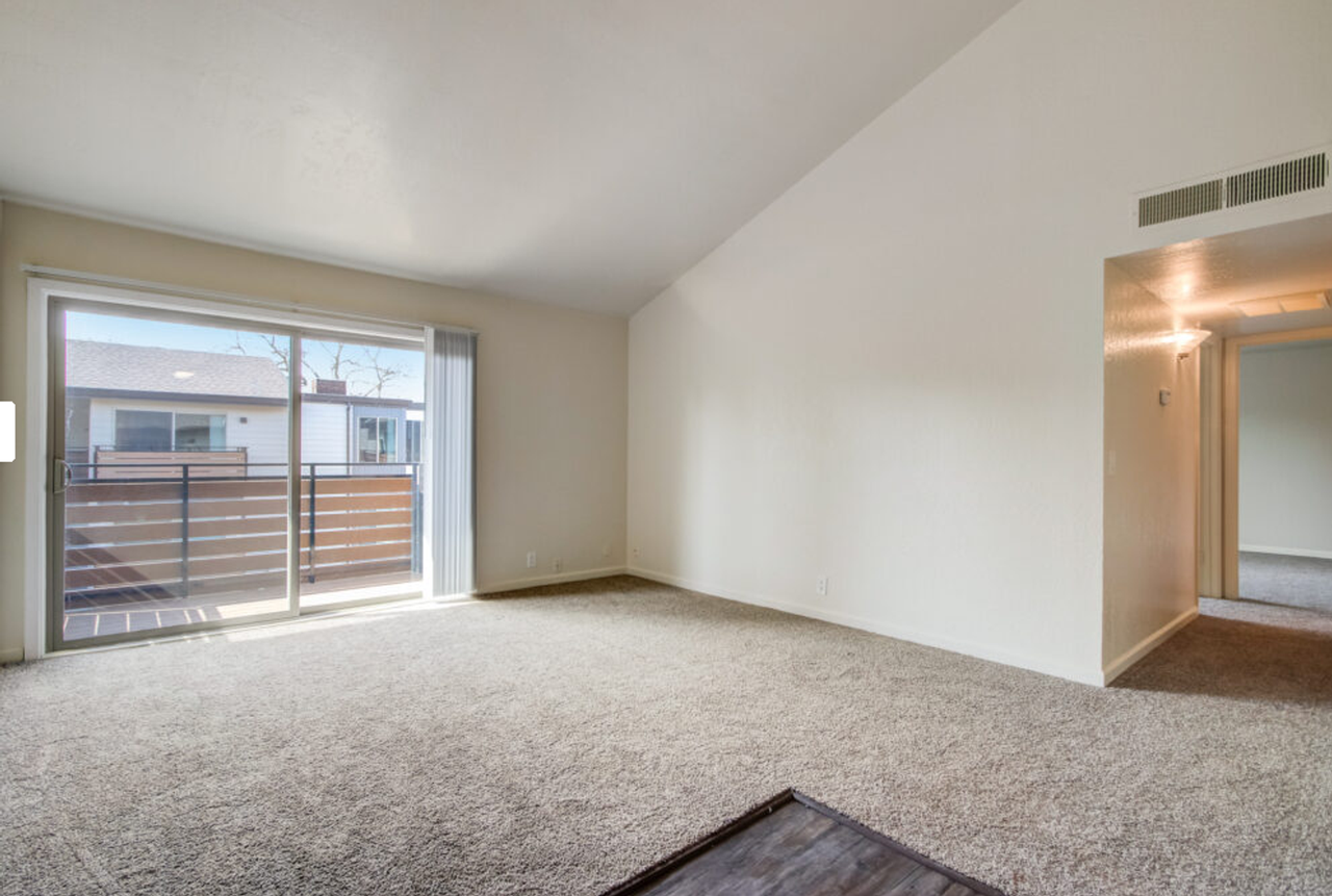 5100 Garfield Ave. - Photo 3 of 26
