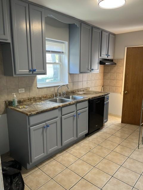 8722 S Winchester Ave - Photo 4 of 10