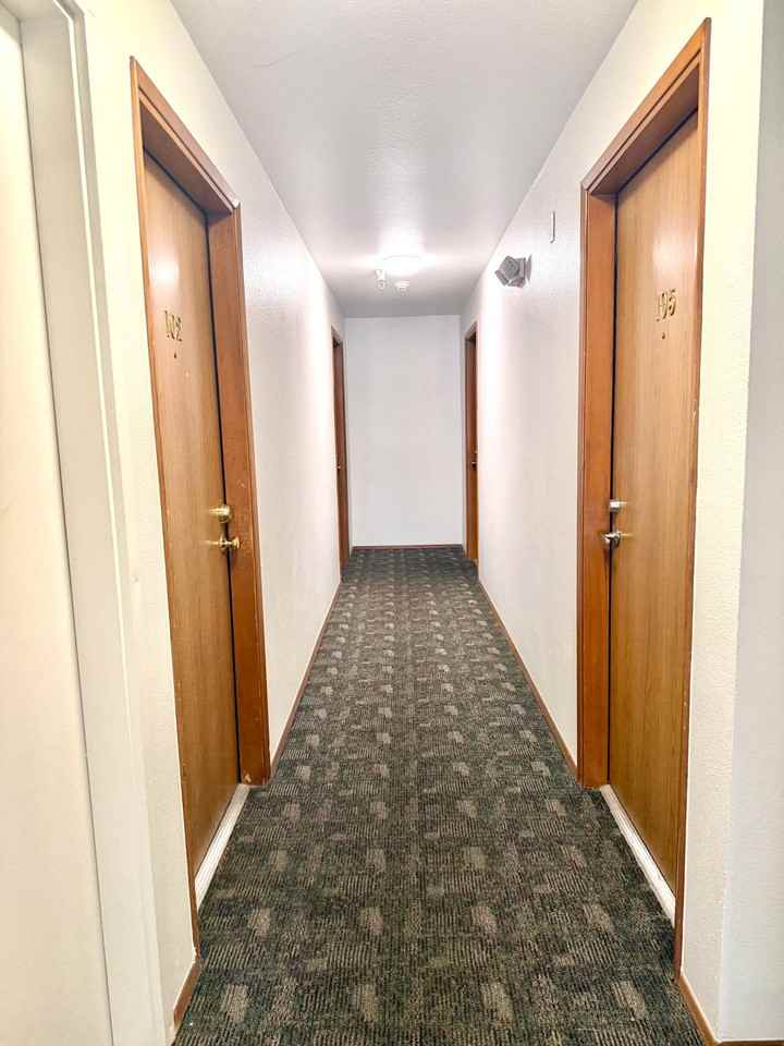 Willow Bay Apartments - Photo 6 of 11