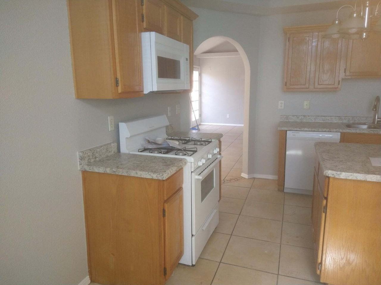 3920 Tierra Marfil Rd - Photo 7 of 12