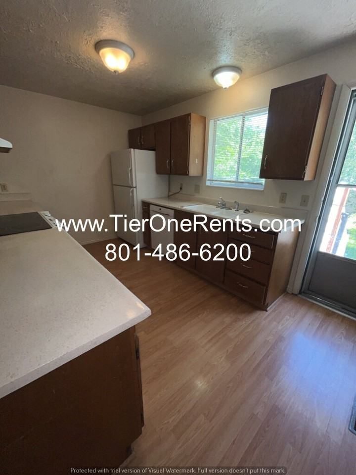 619 E Angie Cir - Photo 4 of 22