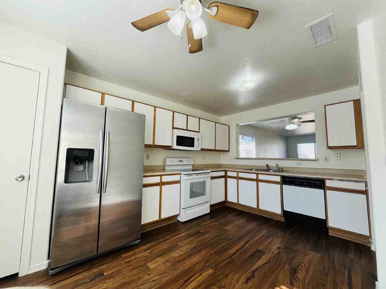 7332 N 70th Dr - Photo 5 of 25