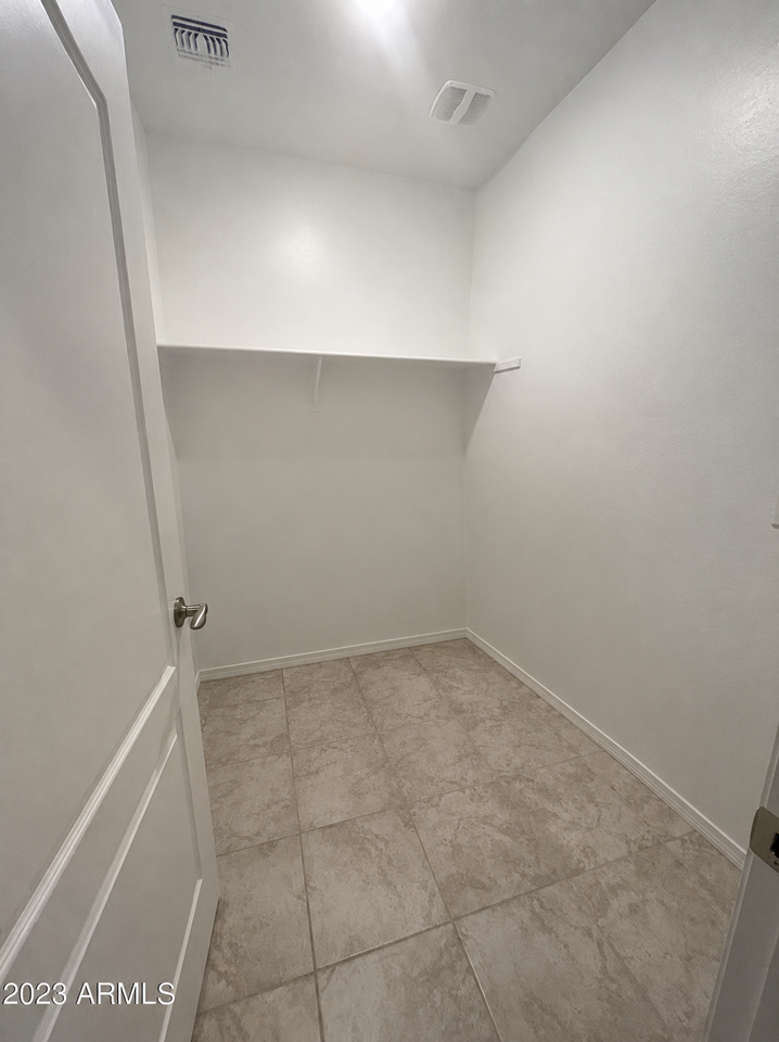 25766 N 142nd Ln - Photo 7 of 21