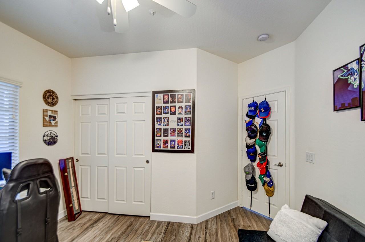 12218 W Calle Hermosa Ln - Photo 7 of 44