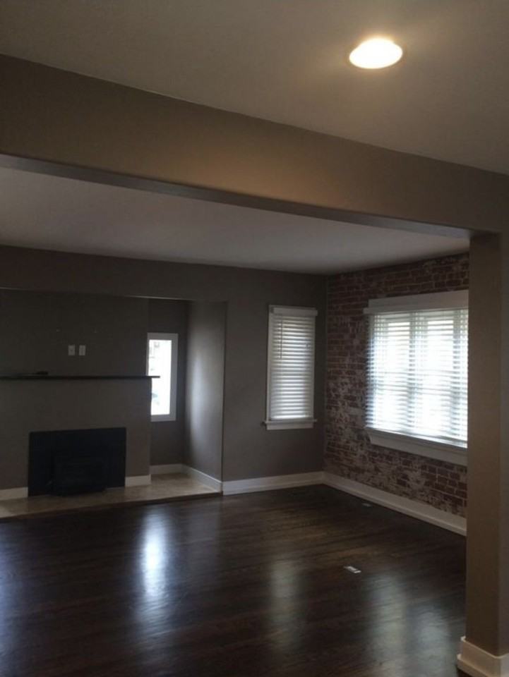 809 S York St - Photo 3 of 10