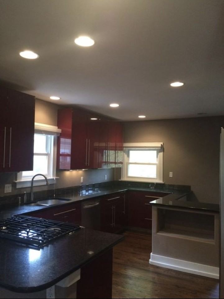 809 S York St - Photo 4 of 10