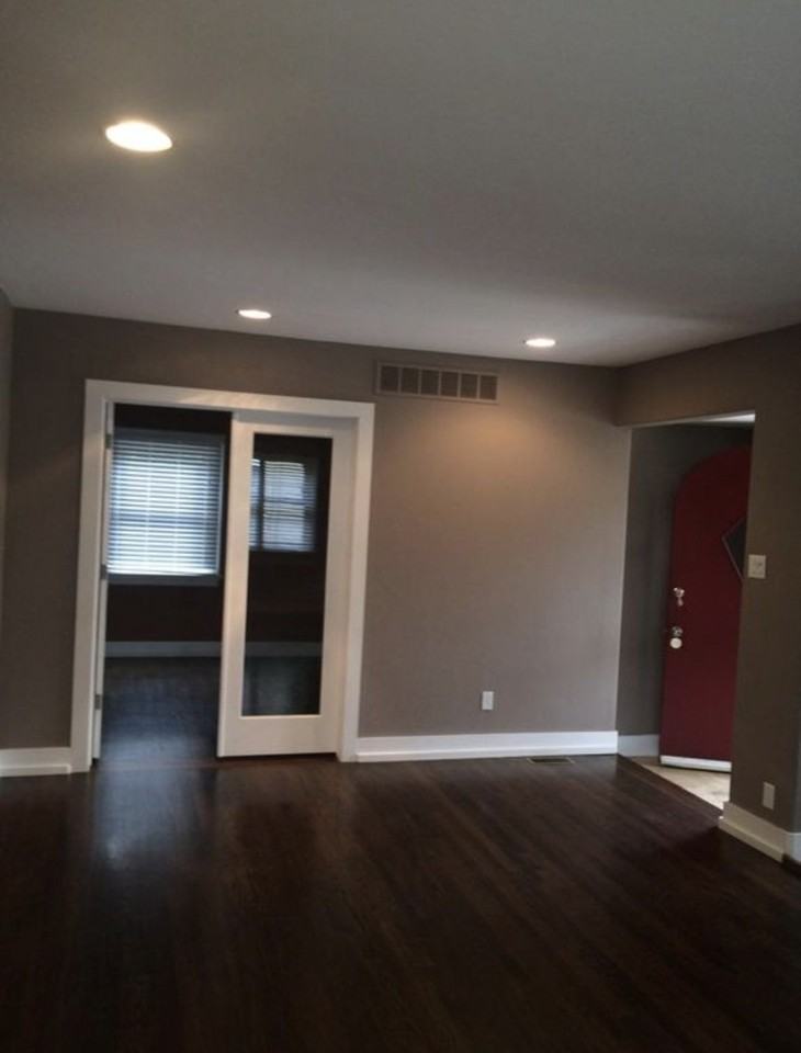 809 S York St - Photo 5 of 10
