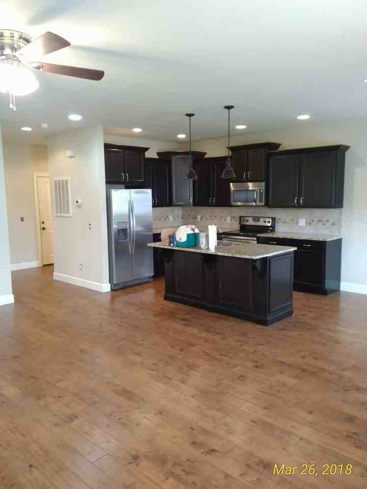 647 Cooper Sq - Photo 2 of 4