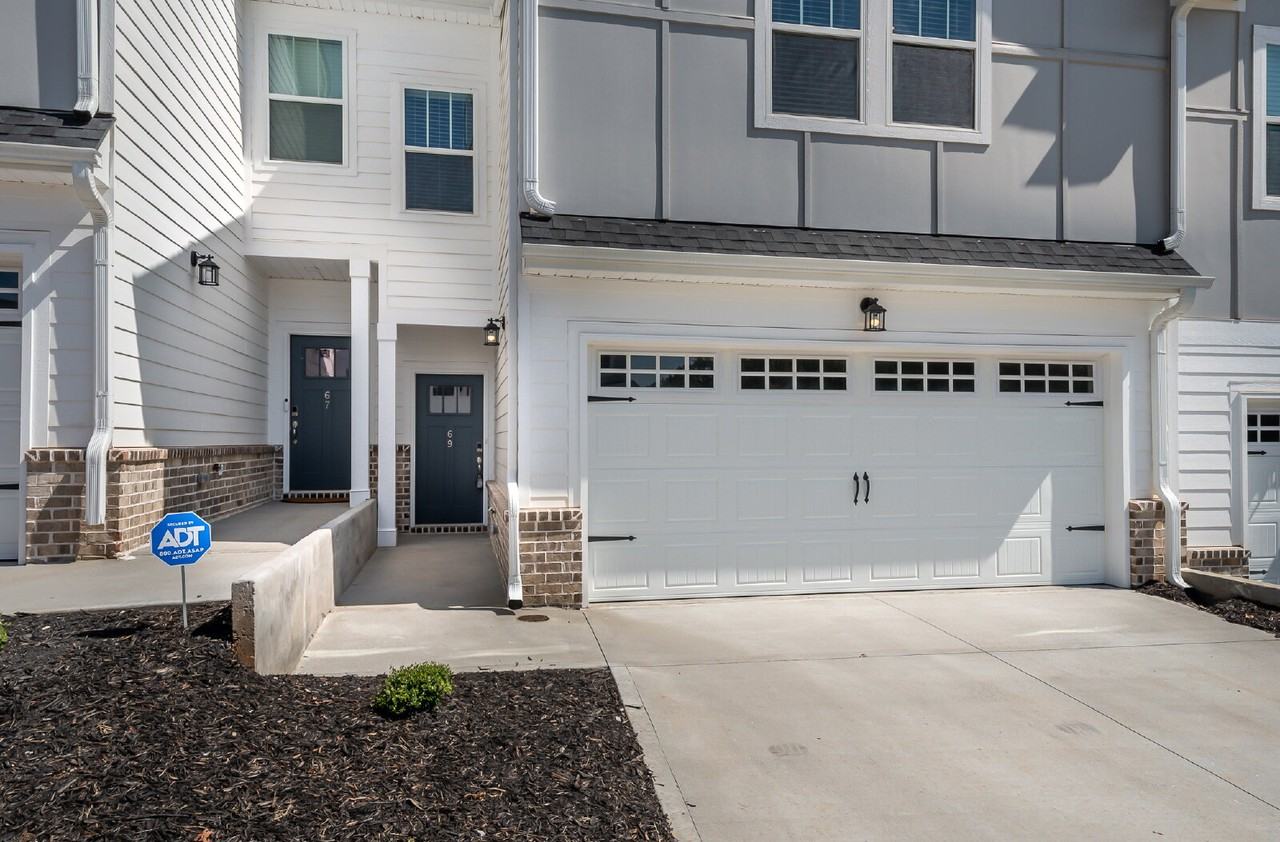 69 Galley Ln - Photo 3 of 31