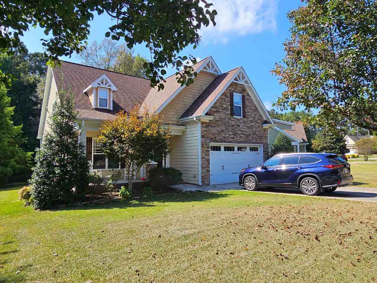 305 Skipping Water Dr - Photo 3 of 50
