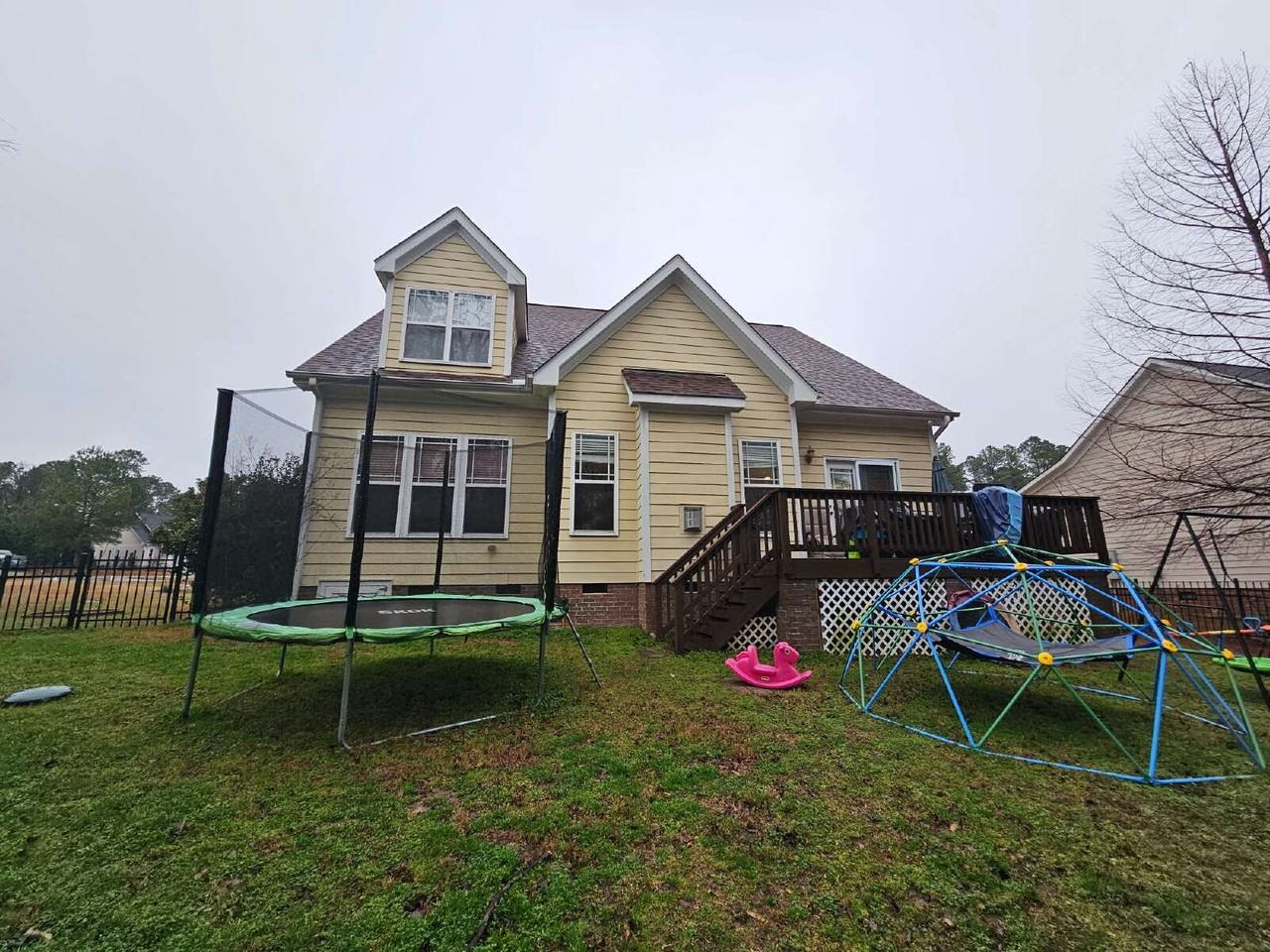 305 Skipping Water Dr - Photo 6 of 50