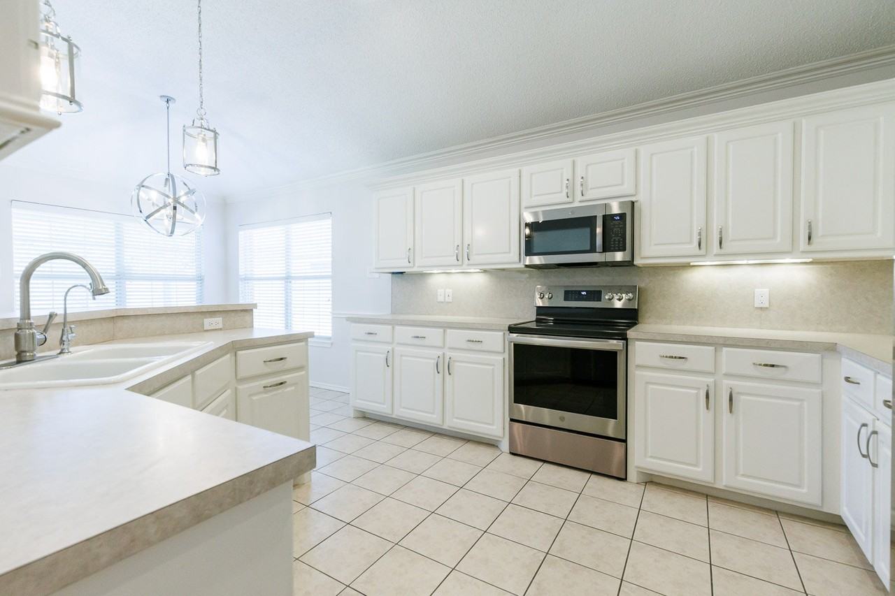 2108 97th St - Photo 6 of 23