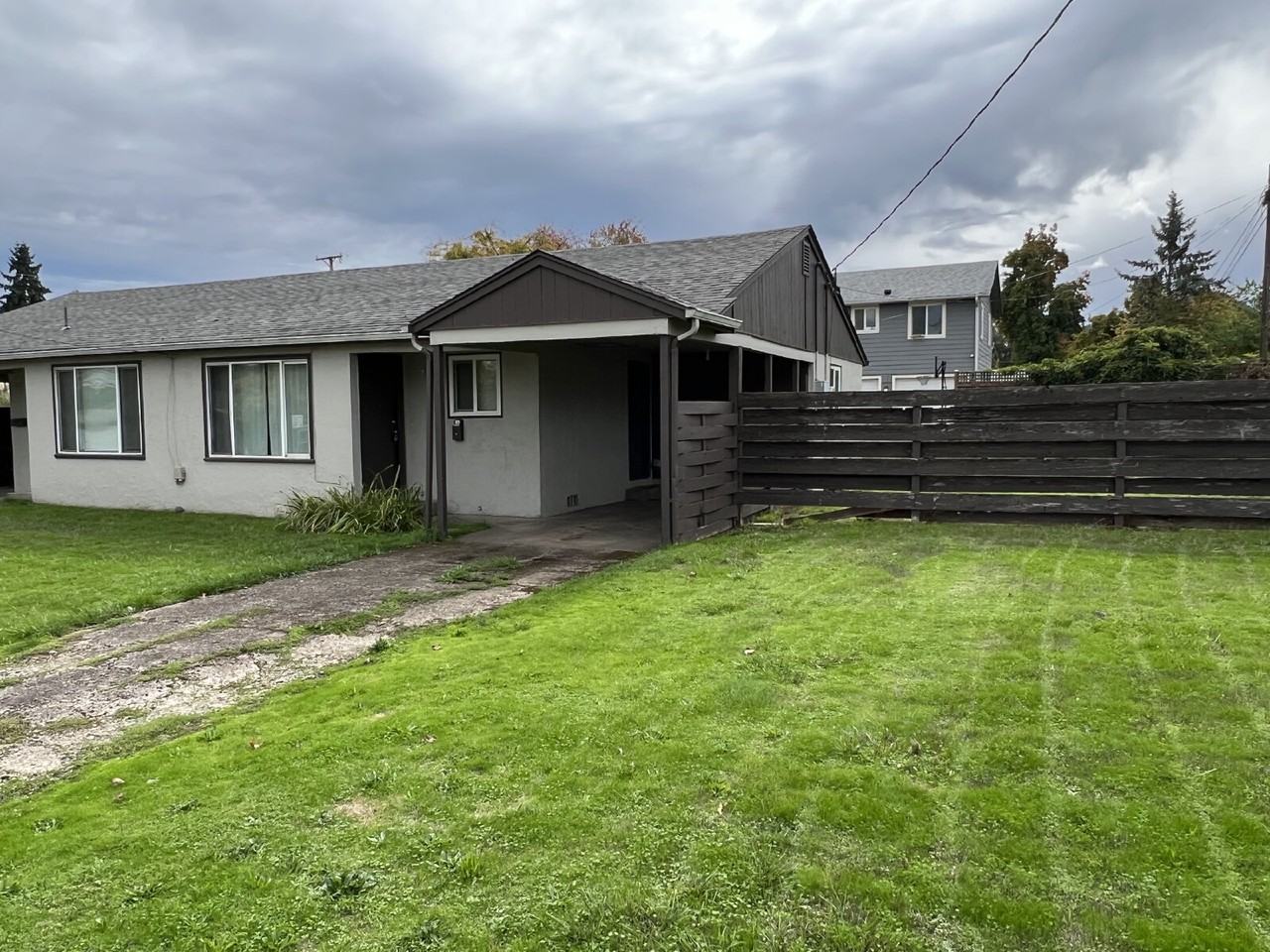 180 E 29th Ave - Photo 2 of 10