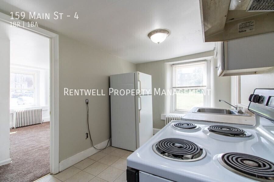 159 Main St #4 - Photo 3 of 15