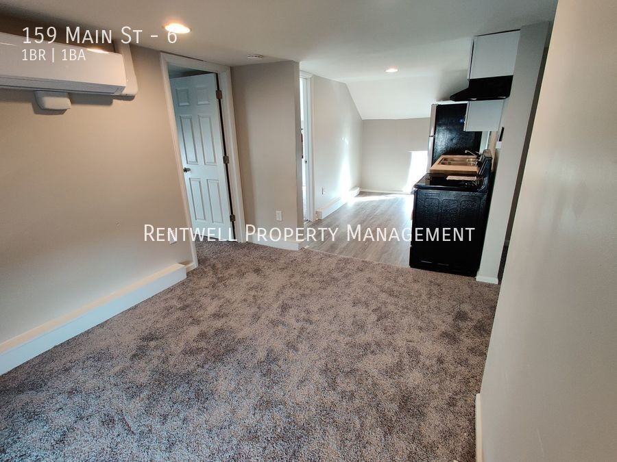 159 Main St #6 - Photo 3 of 10