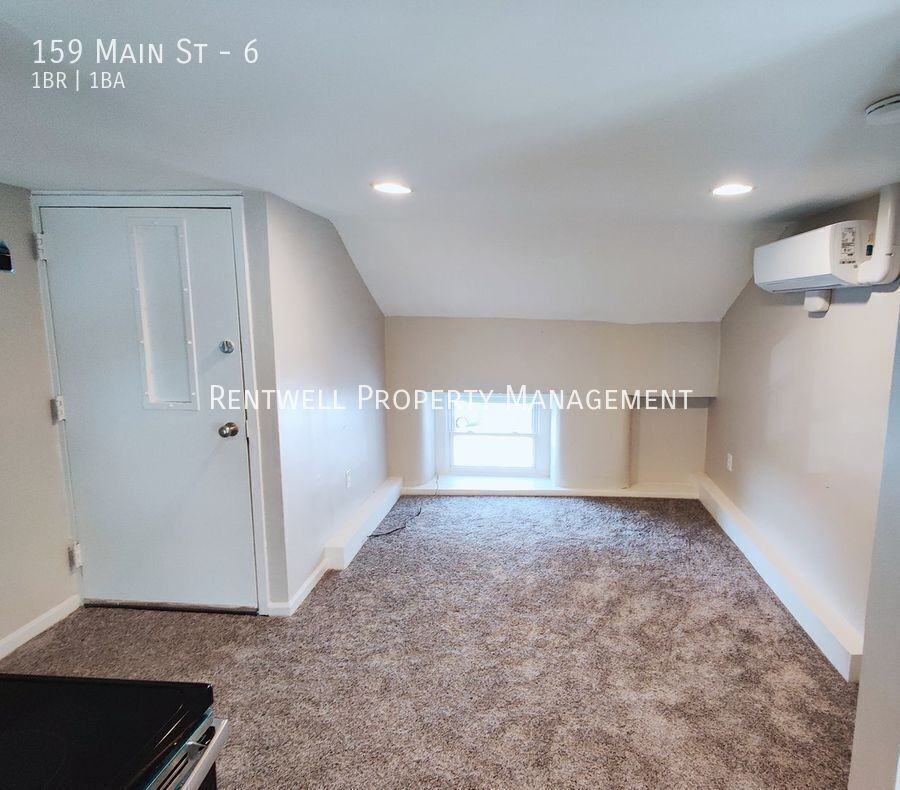 159 Main St #6 - Photo 4 of 10