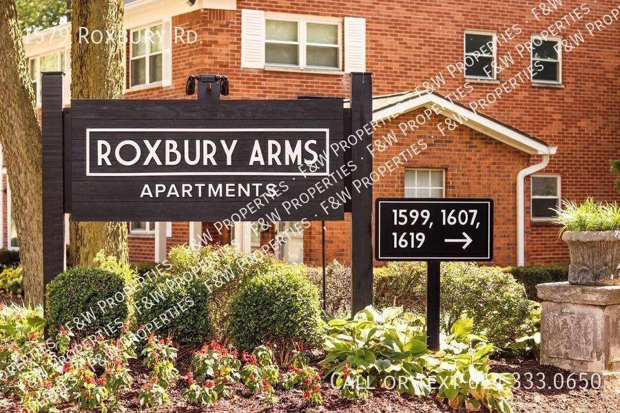 1579 Roxbury Rd - Photo 2 of 12