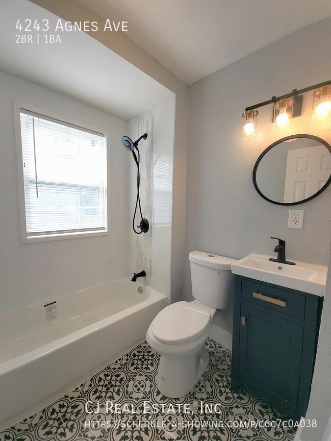 4243 Agnes Ave - Photo 7 of 10