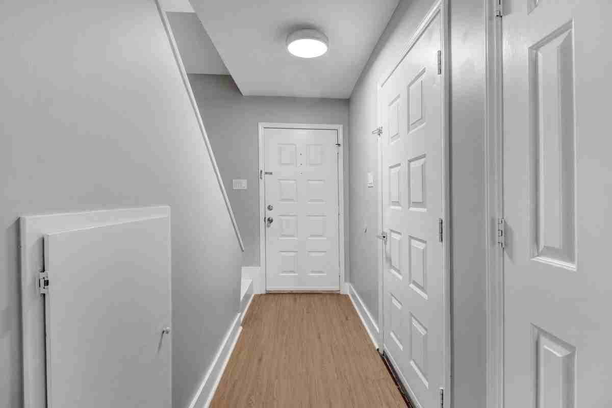 1904 Stephens St - Photo 4 of 22