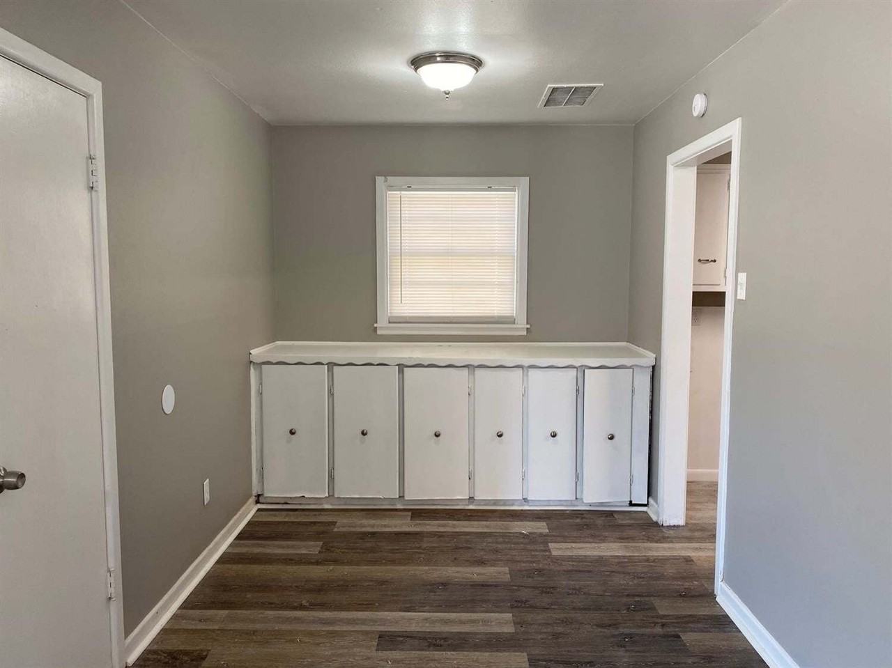 LZ 4202 38th Street - Photo 4 of 13