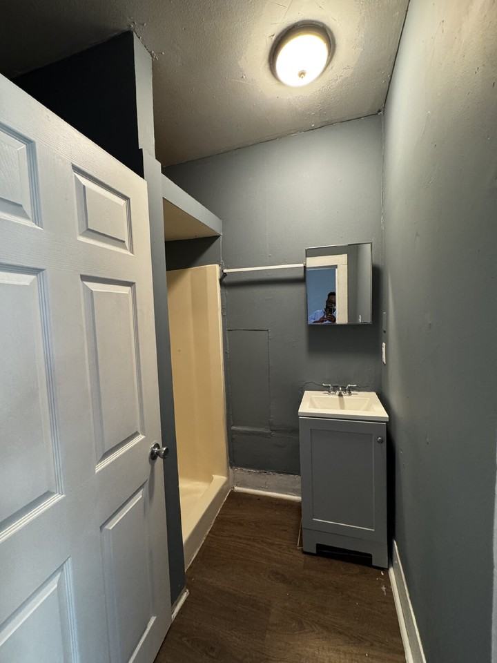 3401 Ennis St #C - Photo 2 of 6