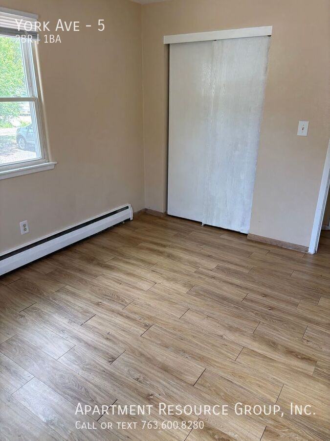 York Ave #5 - Photo 3 of 11