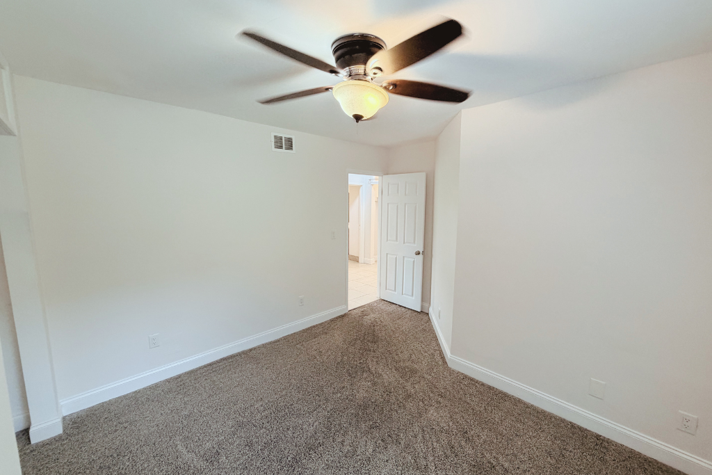 2814 Shellbark Rd - Photo 2 of 20