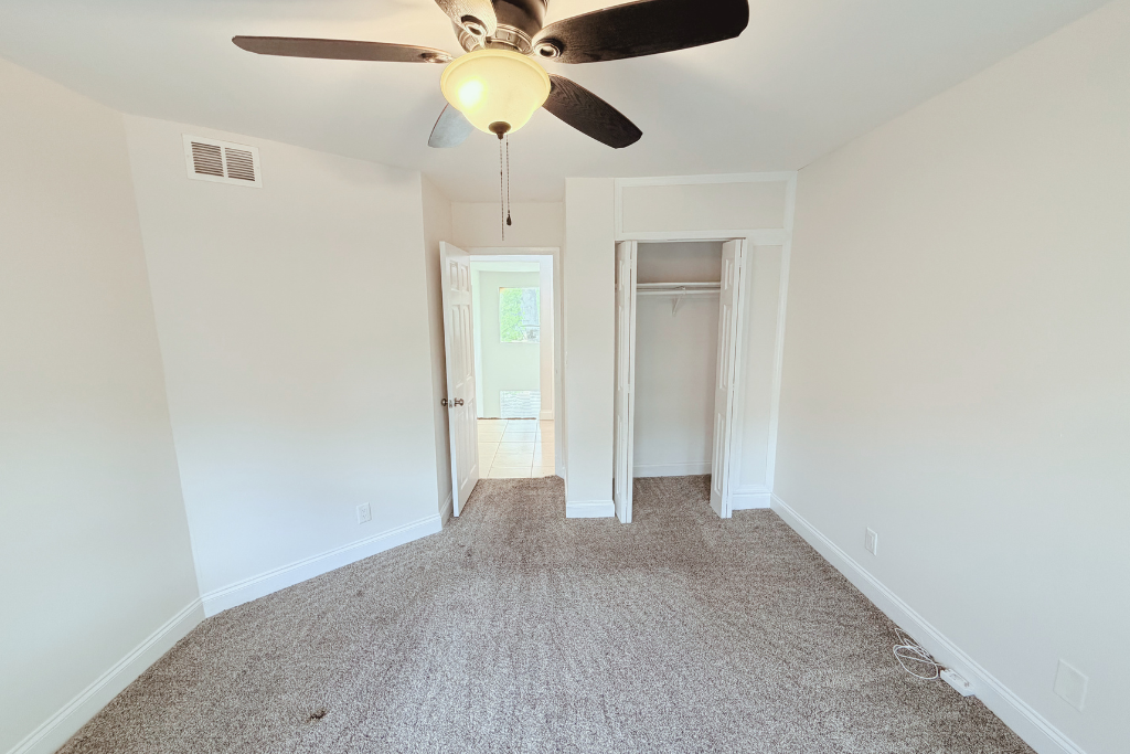 2814 Shellbark Rd - Photo 3 of 20