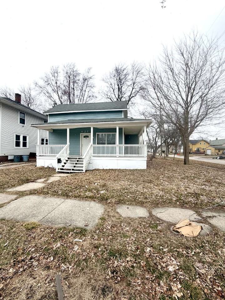 627 N Webster St - Photo 3 of 17