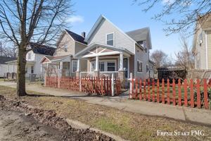 featured image of 1113 Alpine Ave Nw