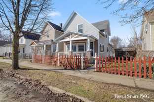 1113 Alpine Ave Nw - Photo 1 of 1