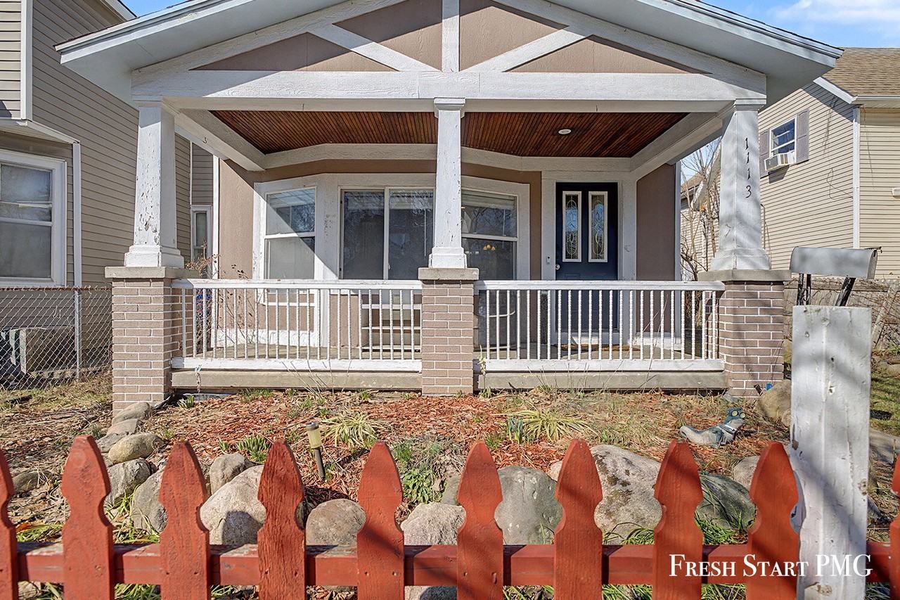 1113 Alpine Ave Nw - Photo 3 of 36