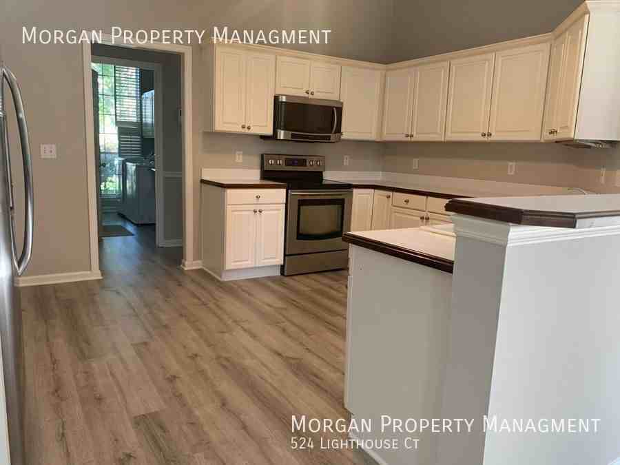 524 Lighthouse Ct - Photo 5 of 15