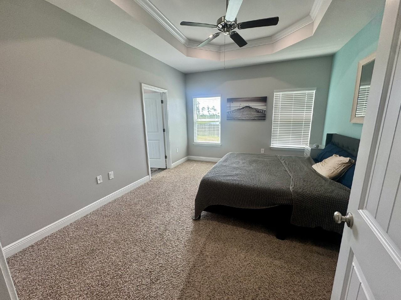 806 Cason Cir - Photo 4 of 29