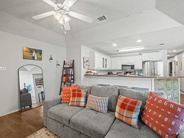 3104 110th St #A - Photo 6 of 26